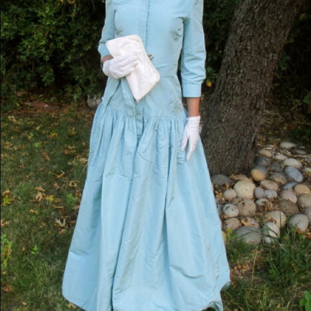 Oscar de la Renta gown